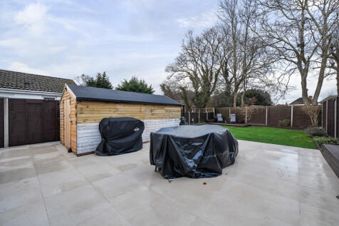 Rear Garden Pic 2