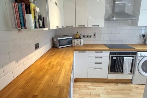 Kitchen Pic 2