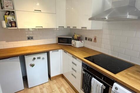 Kitchen Pic 3