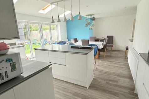 Kitchen Hub Pic 2