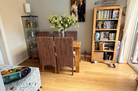 Dining Room Pic 2