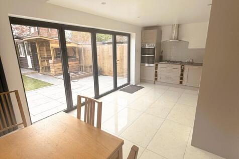 Kitchen/Diner Pic 1