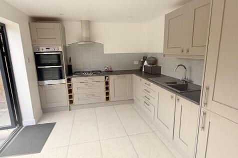 Kitchen/Diner Pic 2
