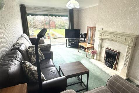 Lounge Pic 1