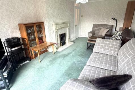 Lounge Pic 2