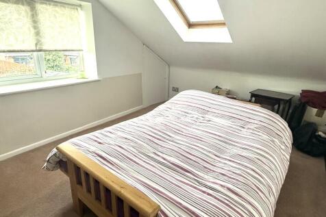 F/Floor Bed 5