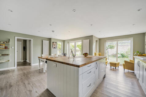Kitchen Hub 3