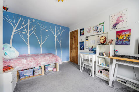Bedroom 2 Pic 2