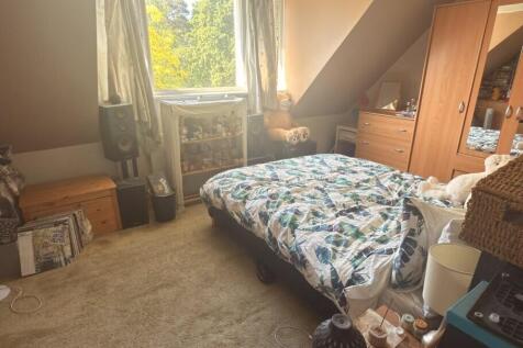 Bedroom 1 (2nd Floor