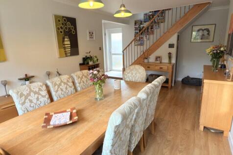 Dining Room Pic 1