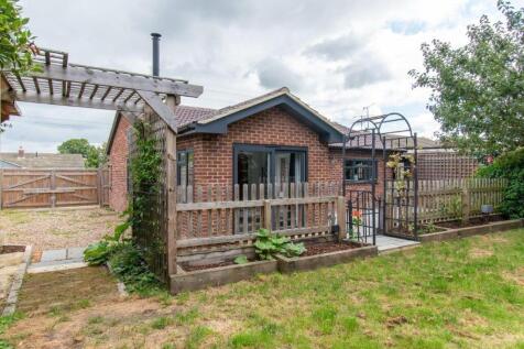 Rear Garden Pic 3