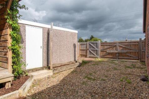 Garage/Side Plot 2