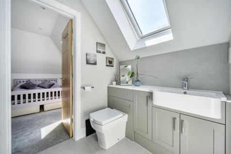 Jack N Jill En-Suite