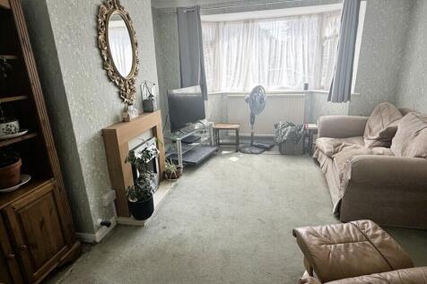 Lounge Pic 1