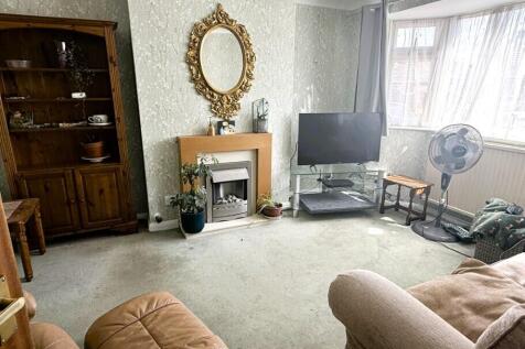 Lounge Pic 2