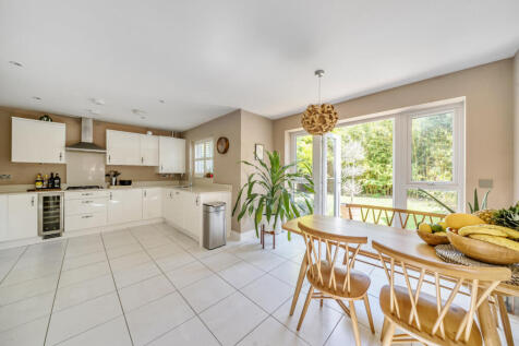 Kitchen/Diner Pic 1