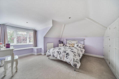 Bedroom 5 (F/F)