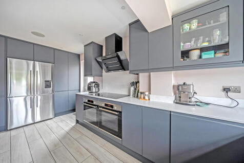 Kitchen Pic 2