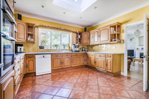 Kitchen Pic 2