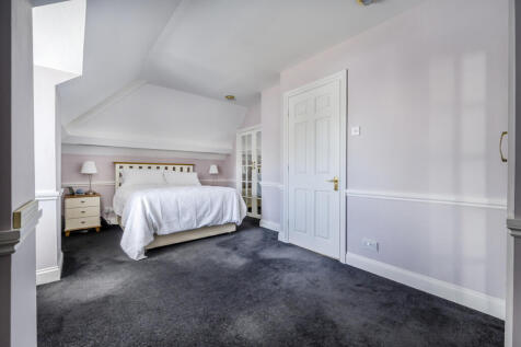 F/F Bed 1 Pic 1