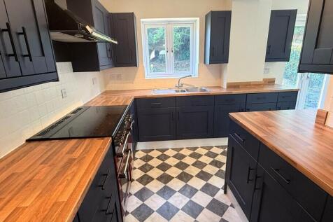 Kitchen/Diner Pic 1