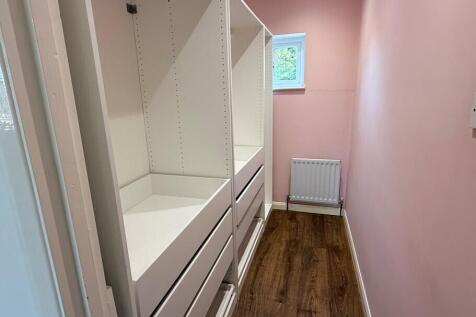 Walk In Wardrobe