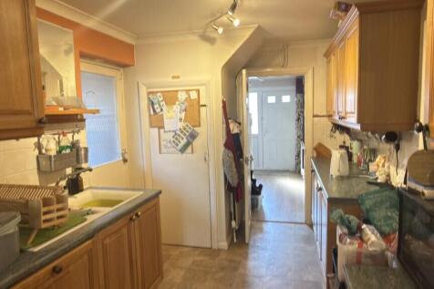 Kitchen/Family 4