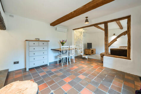 Sitting/Dining Room