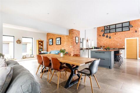 Kitchen/Diner/Family