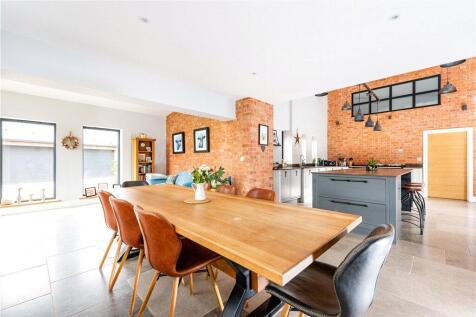 Kitchen/Diner/Family