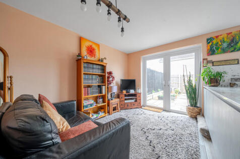 Sitting/Dining Room