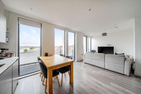 Open Plan Kitchen - Dining - Living