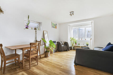 Reception/Kitchen