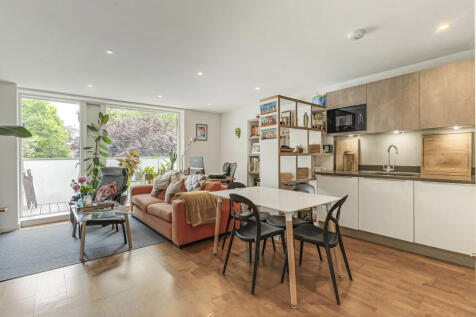 Reception/Kitchen
