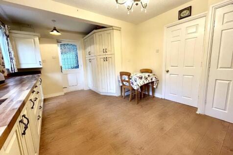 new kitchen.jpg