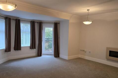 26 Middleton Woods - Lounge.jpg