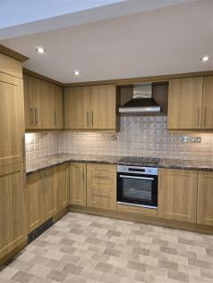 4 Middleton Woods - kitchen.jpg