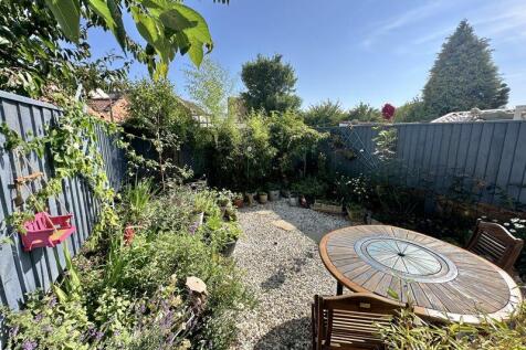 Rear Courtyard Garden