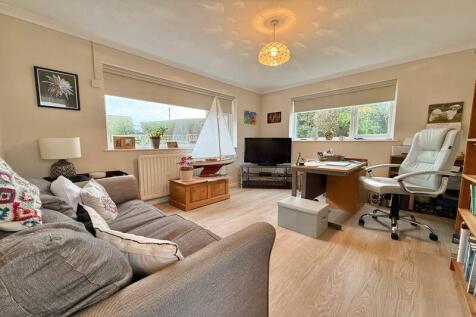 Dining Room/Snug