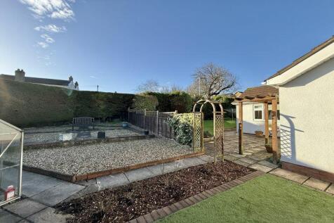 Side/Rear Garden