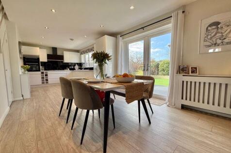 23&#39; Kitchen/Dining Room