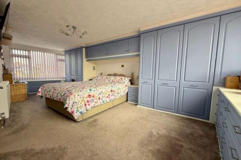21&#39; Bedroom 1