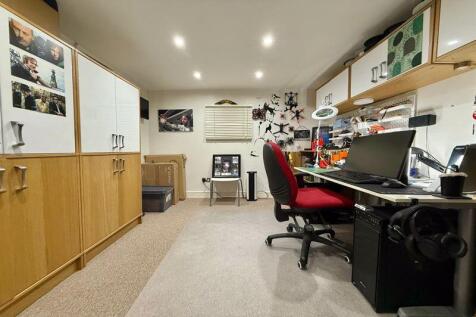Office/Hobby Space