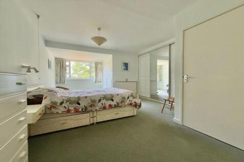 Upstairs Bedroom 1