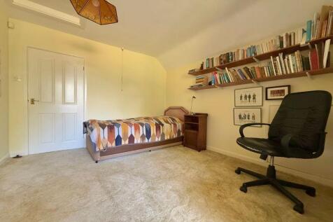 Upstairs Bedroom 3