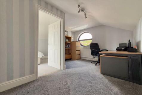 Bedroom 4/Study
