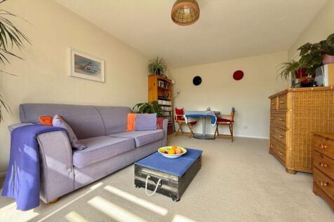 Westerly Lounge