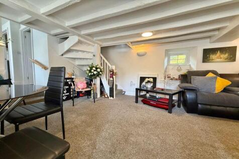 19&#39; Living Room