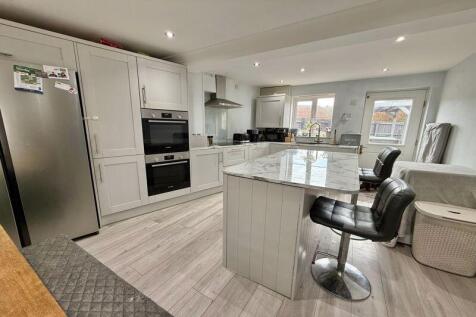 Re-styled Kitchen/Diner