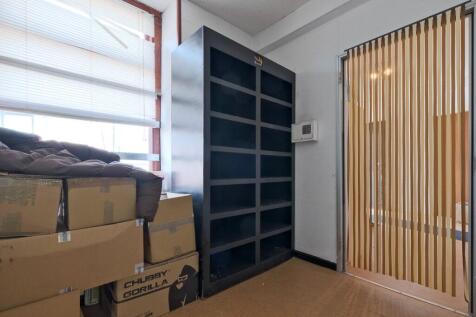 Hallway Room